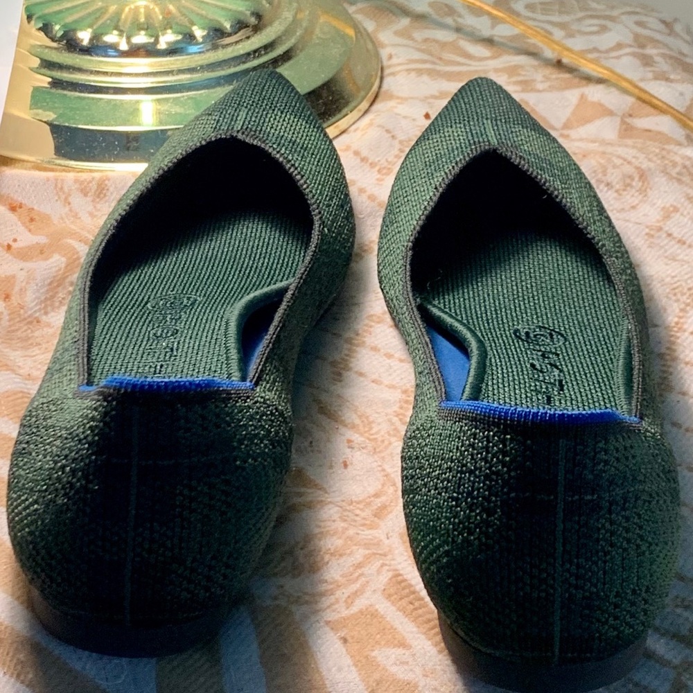 Rothys point in various colors